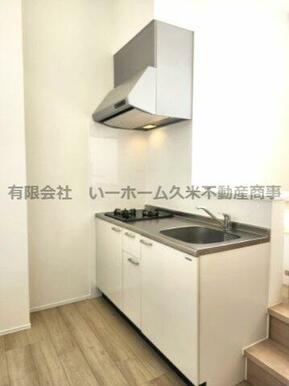 コンパクトなキッチンで掃除もラクラク