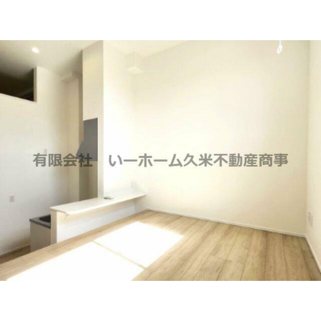 コンパクトで使いやすい洋室です