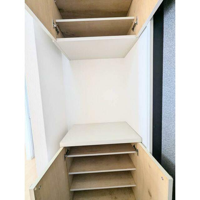 シューズボックス