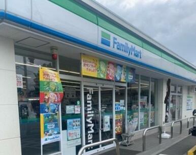 ファミリーマート米田船頭店