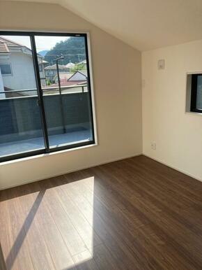 リビングとは別に静かな時間を楽しめる部屋（6号棟）