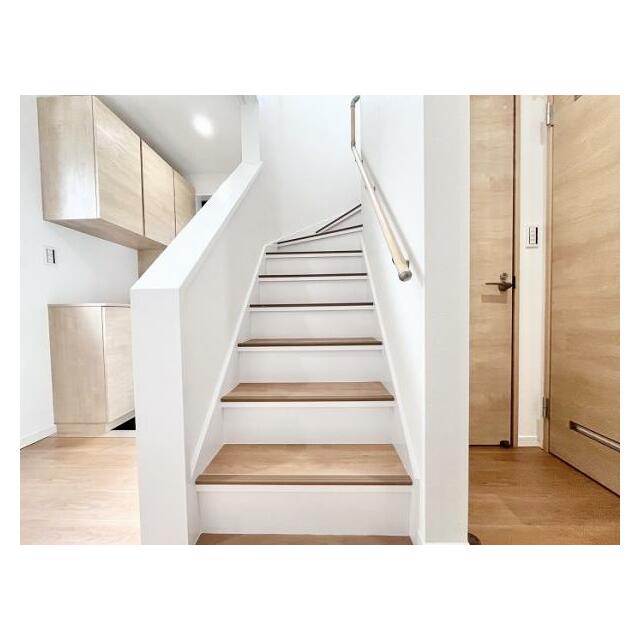 「階段」クリーニング済みです。