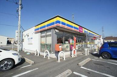 ミニストップ佐野大橋店まで徒歩７分（５６０ｍ）