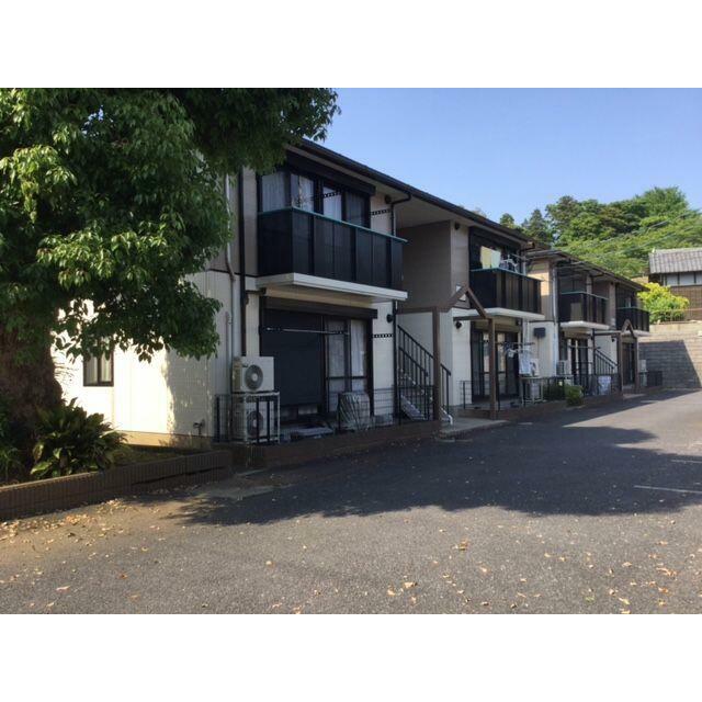 敷地内舗装駐車場１台付き（無料）♪２台目別途契約月額４，４００円（税込）※台数に限りがあるので要空…