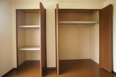 【ご参考】同一建物内、反転タイプの写真です。