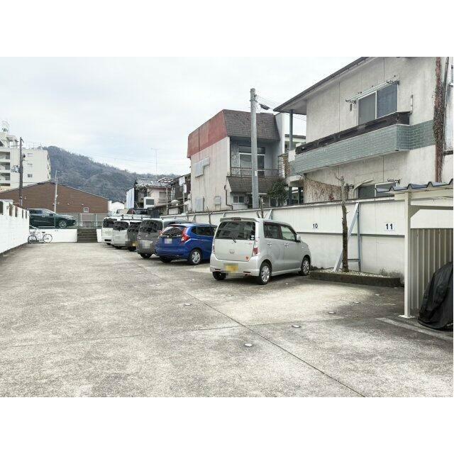 敷地内駐車場です。