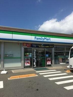 ファミリーマート東村山久米川町店