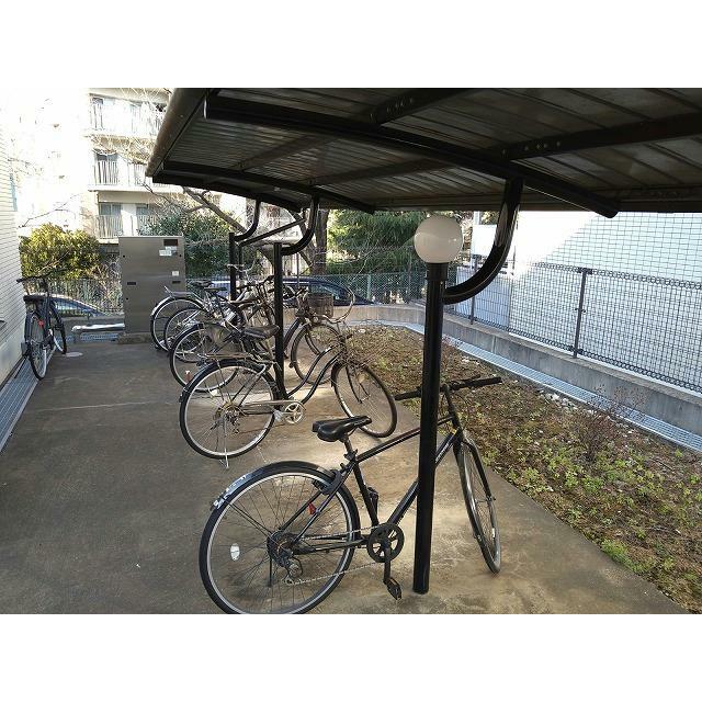 駐輪場　原付＆自転車のみ駐輪可能