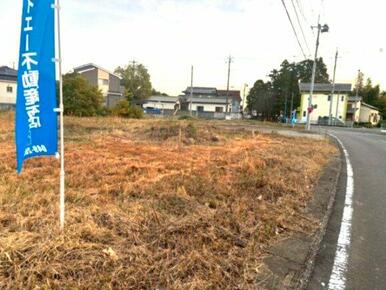 西側前面道路　幅約6.7m