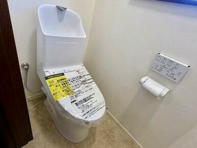 「トイレ」1階2階ともに新品交換済み