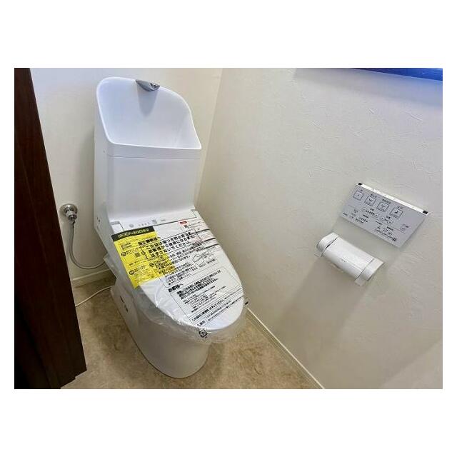 「トイレ」1階2階ともに新品交換済み