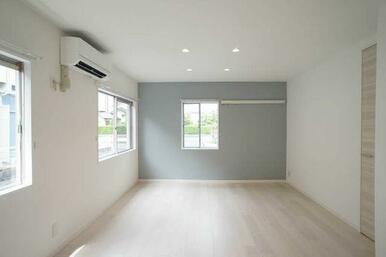 アクセントクロスを採用しております