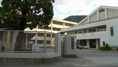 仁方小学校