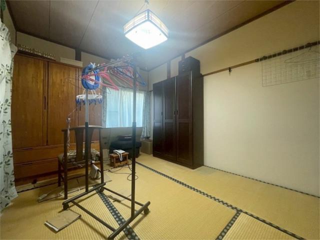 物件画像 中間市 東中間２丁目 (東中間駅) 2階建 6DK