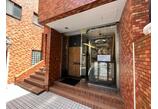 情報提供会社