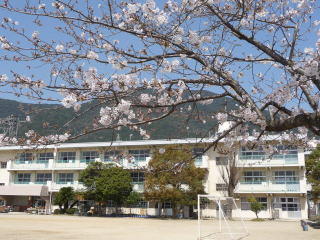 北九州市立葛原小学校