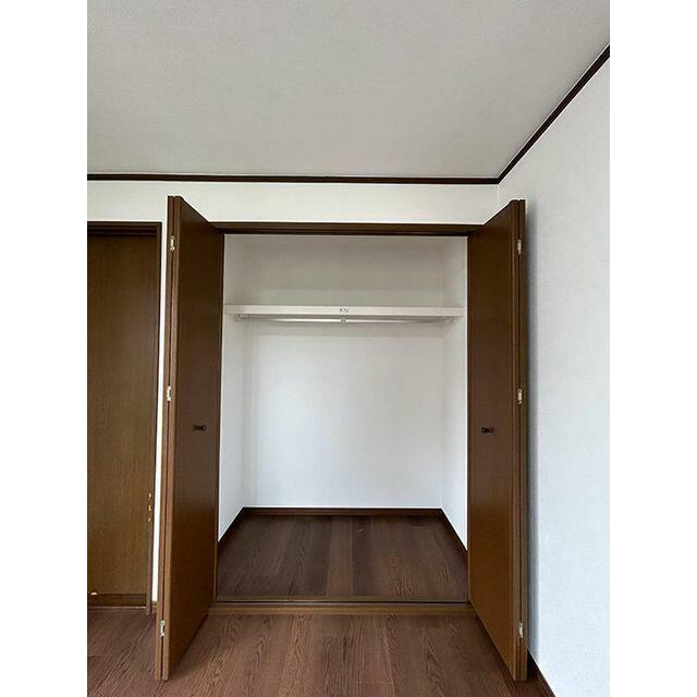 ３階北側洋室約６帖　クローゼット