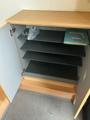 シューズボックス