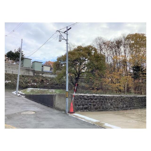 南側に隣家はございません。北西より撮影