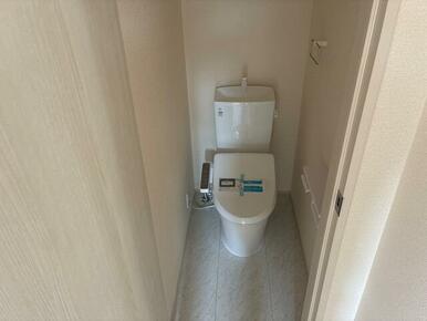 見落としなしで隅々チェック。トイレは家を映す鑑となります。（2号棟）