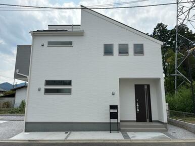 未来を鮮やかに彩る住まい（2号棟）