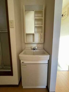 洗面化粧台