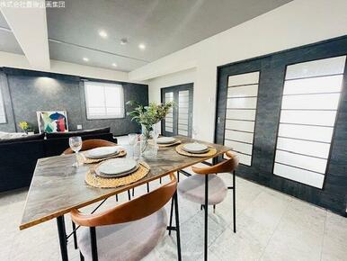 広々リビングです！ソファー、ダイニングテーブル等のレイアウト自在です！