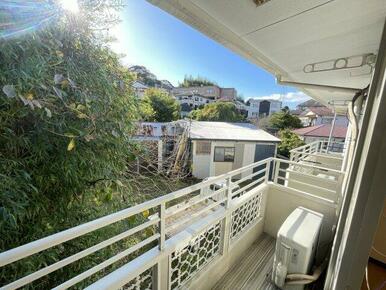 南西向きのため日当たり良好です。