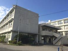 六郷小学校