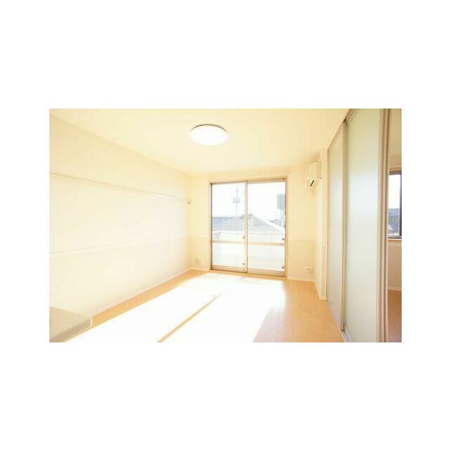 【ＬＤＫ】窓前には建物がないので、採光性も風通しも良い居心地の良いくつろぎ空間のリビング＆ダイニン…
