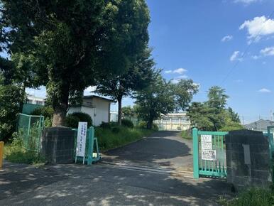 東部中学校