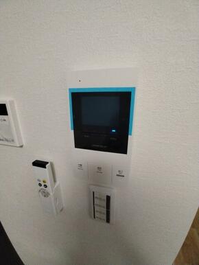 安心のモニターホン♪