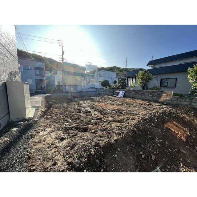 東側より本物件を撮影