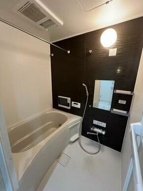 追い焚き・浴室乾燥機能付き（※写真は102号室のもの）