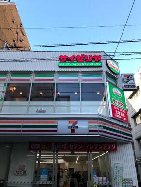 セブンイレブン足立綾瀬3丁目店