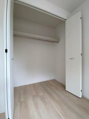 全居室収納スペース付!!