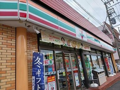 セブンイレブン横浜小机町店