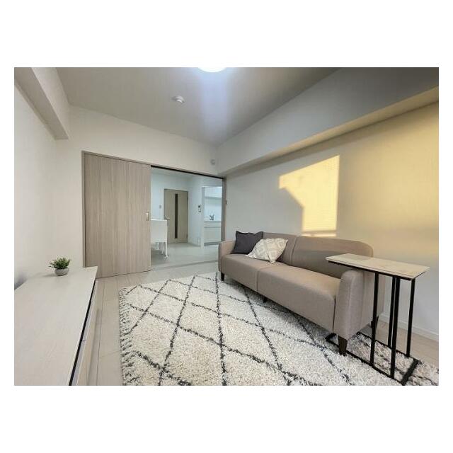 西側洋室_ニトリ家具設置しております（2）