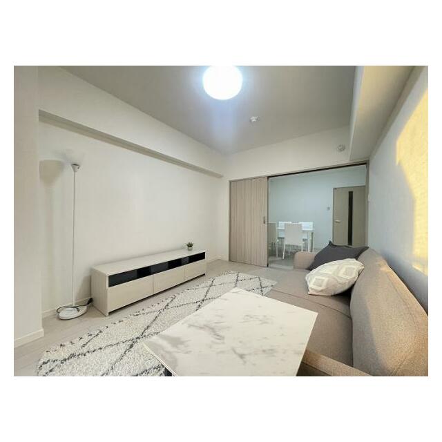 西側洋室_ニトリ家具設置しております（1）