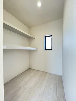 大きいものから小さなものまで、たっぷり収納できて整理整頓に大活躍！