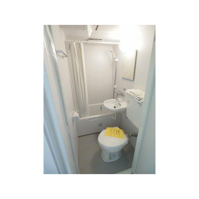 新品バスルーム。