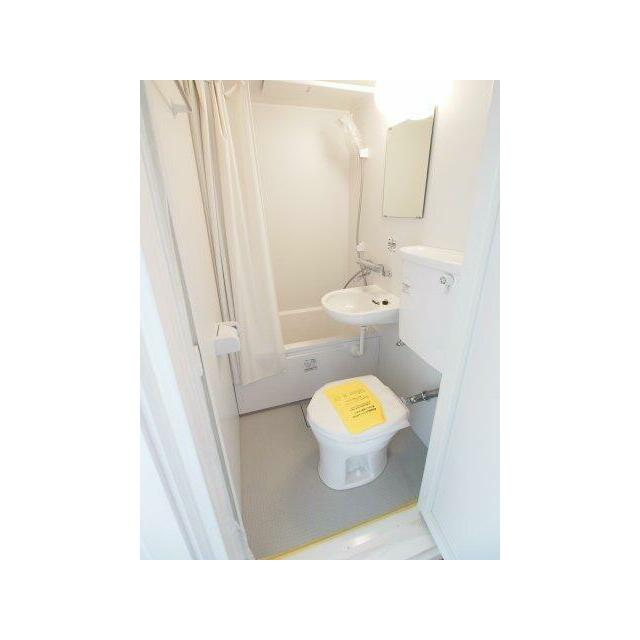 新品バスルーム。