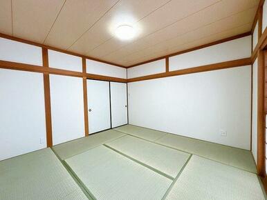 「和室」別角度からのお写真です