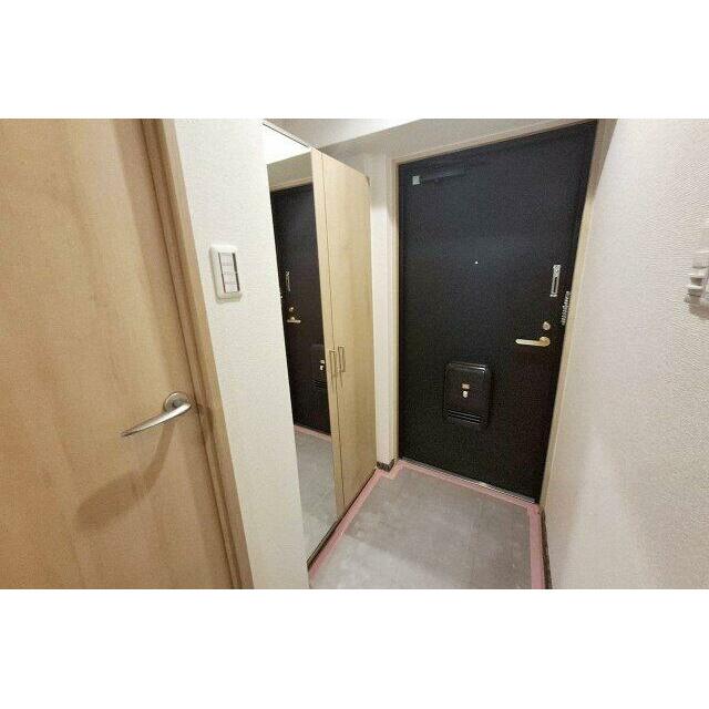 玄関や廊下はリフォームで一新。毎日気持ちよくお出かけ・帰宅ができます。