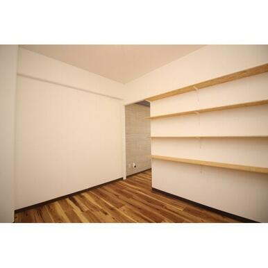 洋室をサービスルームへ♪WICとしても使えます♪