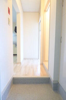 ★玄関にシューズＢＯＸもあります★