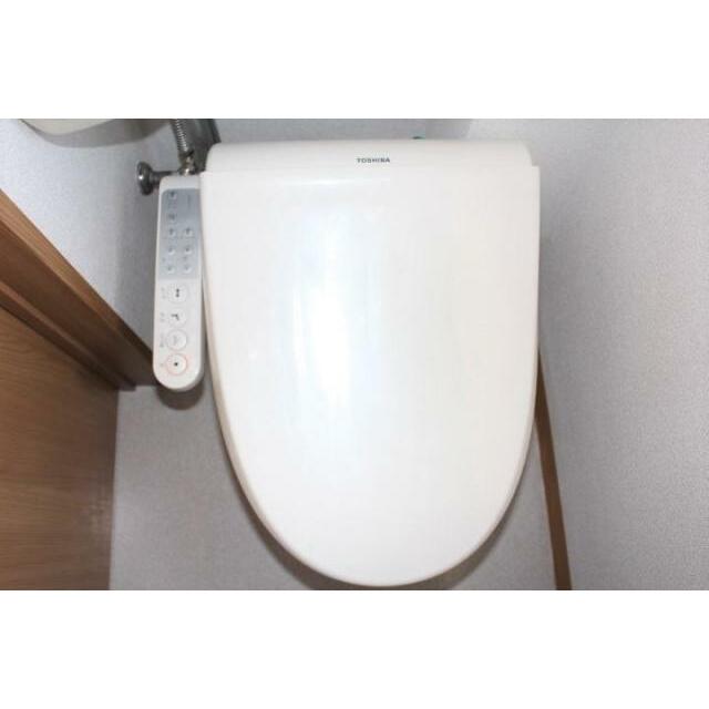 温水洗浄便座付です。