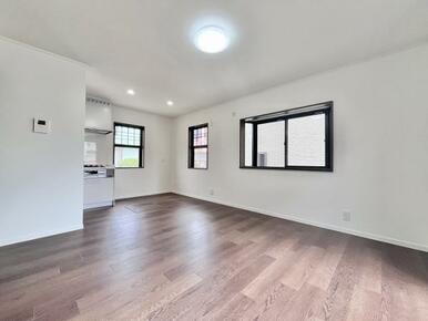 「LDK」約14.2帖のLDKです。