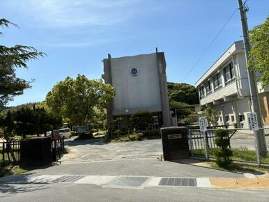川中西小学校