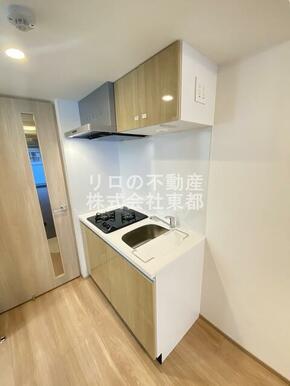 上下に収納あり！使い勝手の良いキッチンです！！